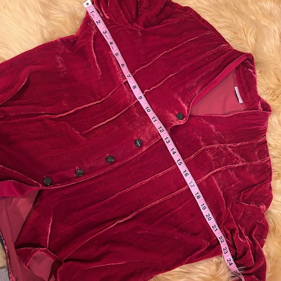 J JILL red crushed velvet Shacket blouse - Picture 5 of 6